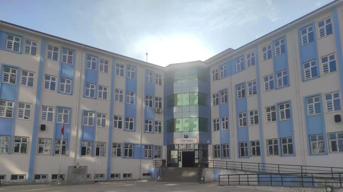 Hüsnü Dumlu Kız Anadolu İmam Hatip Lisesi Fotoğrafı
